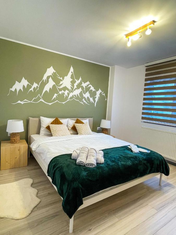 Tudor'S Mountain Retreat Campina Exterior foto